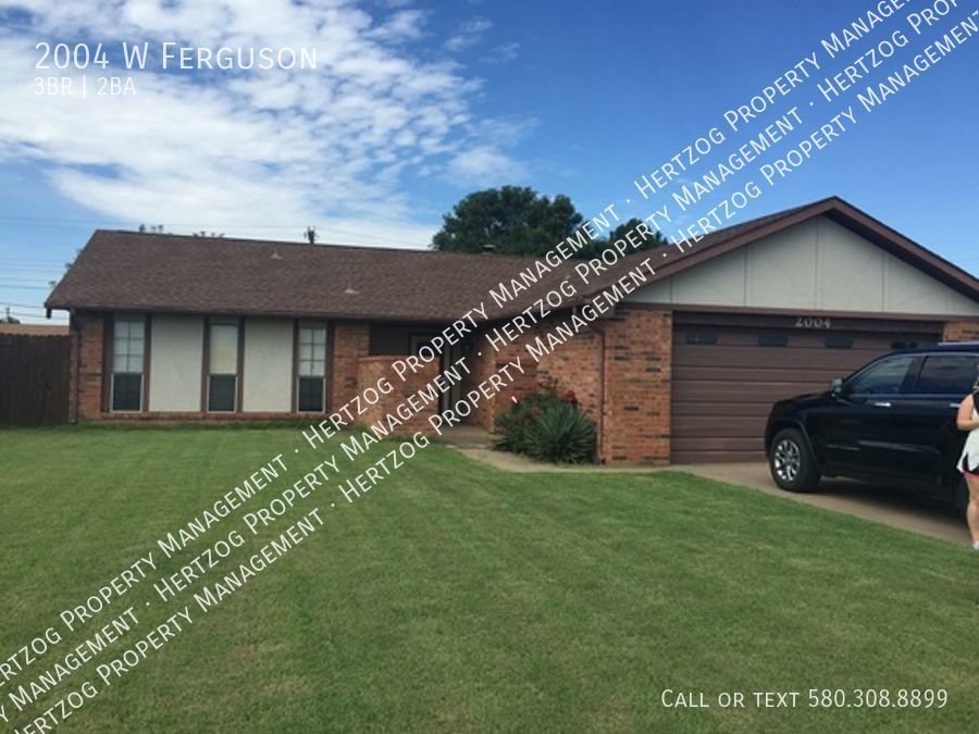 2004 W Ferguson, Blackwell, OK 74631 Hertzog Property Management