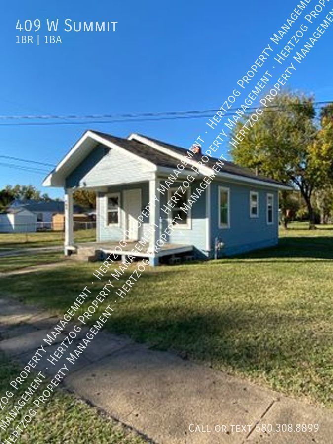 409 W Summit, Ponca City, OK 74601 Hertzog Property Management