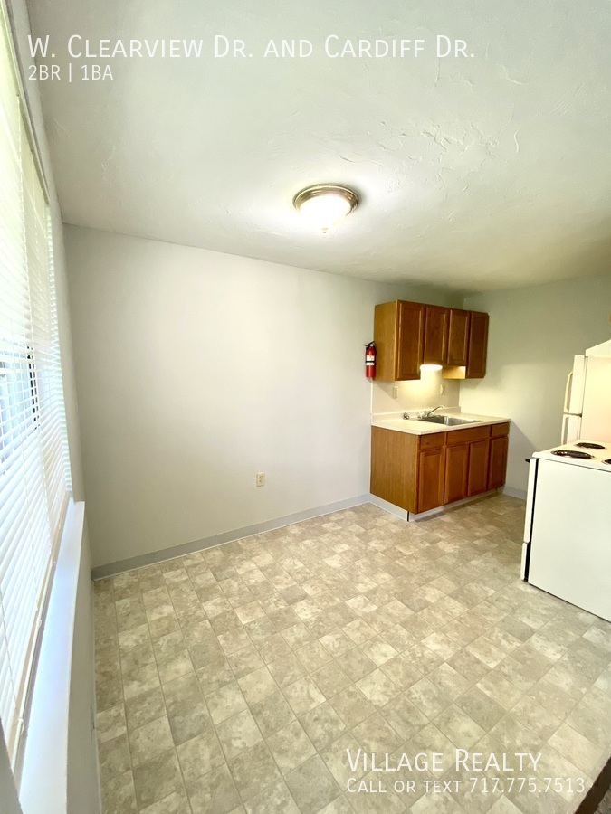 W. Clearview Dr. and Cardiff Dr., Shrewsbury, PA 17361 Village Realty