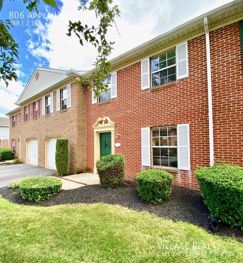 Apple Valley Dr and Apple Valley Dr, Red Lion, PA 17356 Village Realty