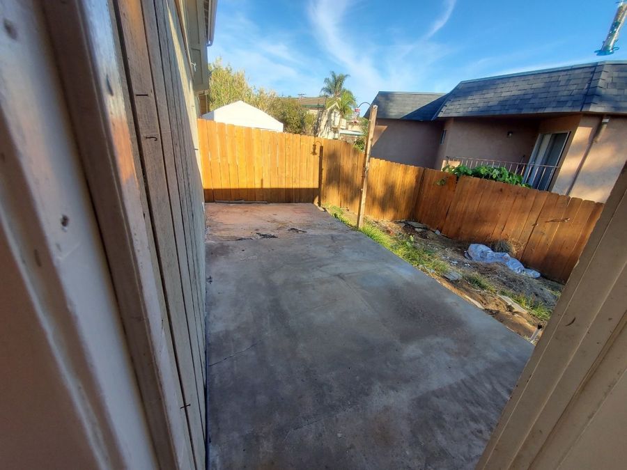 631 Hillside Terrace, Vista, CA 92084 The Mendes Company