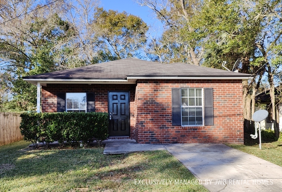 1242 Lake Shore Blvd, Jacksonville, FL 32205 SEARCH AVAILABLE HOMES
