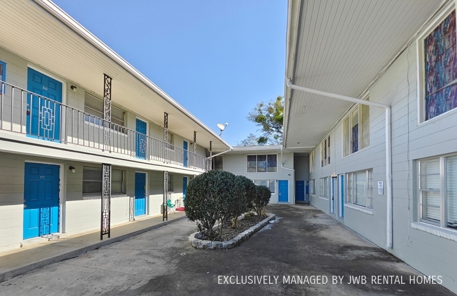 1029 Caliente Dr 4C, Jacksonville, FL 32211 SEARCH AVAILABLE HOMES