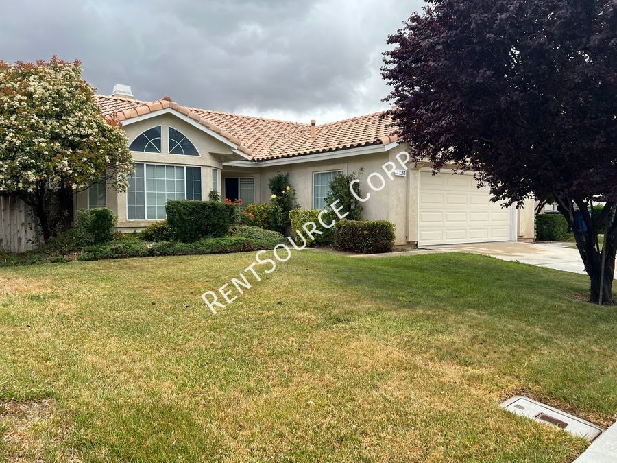44544 Sandhurst Lane, Lancaster, CA 93536 RentSource Corp