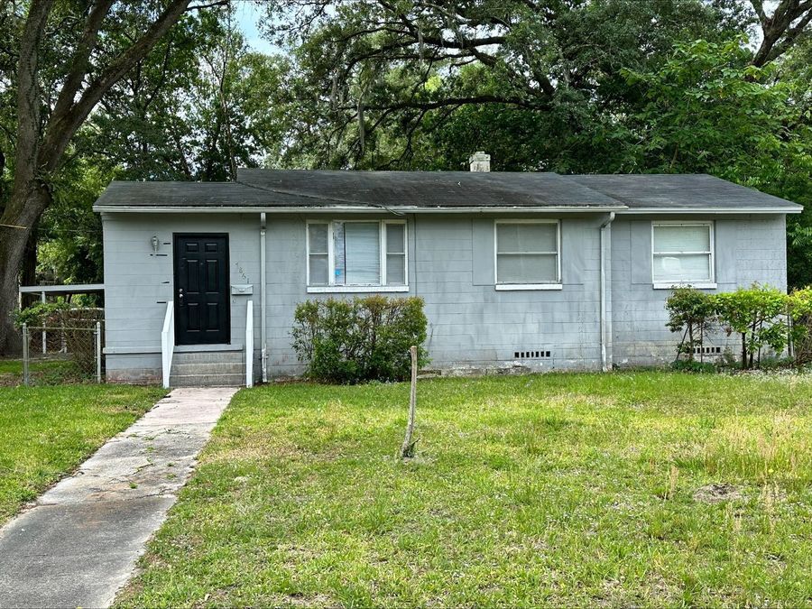 7861 Stephenson Dr, Jacksonville, FL 32208