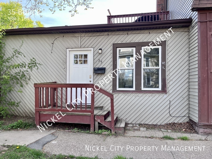 35 Bouck, Tonawanda, NY 14150 Nickel City Property Management