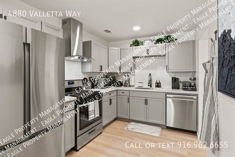 4880 Valletta Way, Sacramento, CA 95820 Eagle Property Management