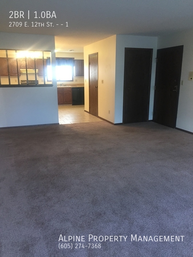 2709 E. 12th St. 1, Sioux Falls, SD 57103 Alpine Property Management