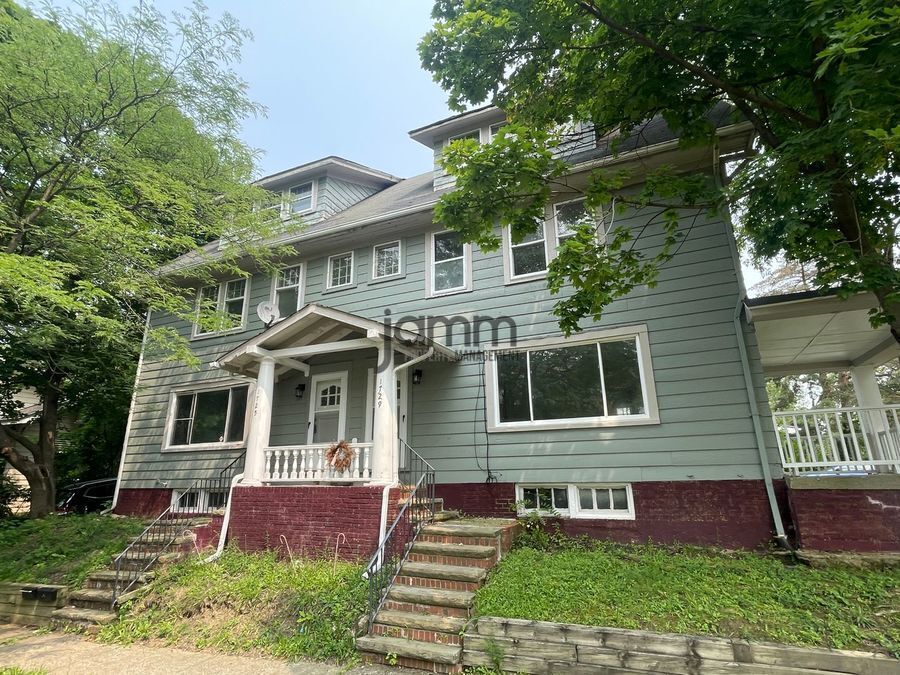 1725 Compton Avenue, Cleveland Heights, OH 44118 JAMM Property Management