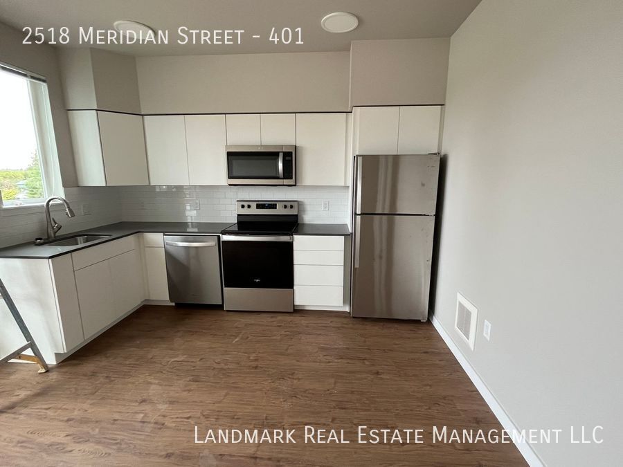 2518 Meridian Street 401, Bellingham, WA 98225 Landmark Real Estate