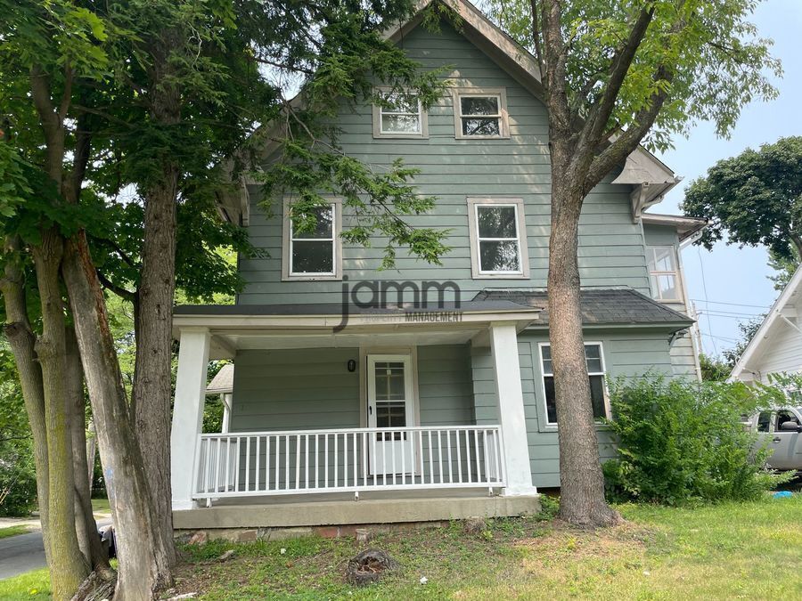 1729 Compton Avenue, Cleveland Heights, OH 44118 JAMM Property Management