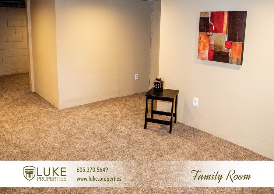 1104 S Van Eps Ave, Sioux Falls, SD 57105 Luke Properties, LLC