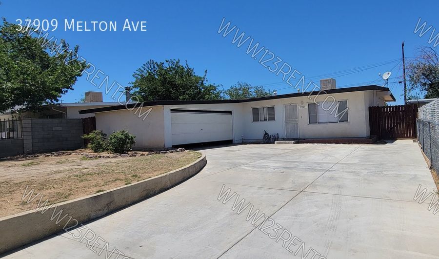 37909 Melton Ave, Palmdale, CA 93550