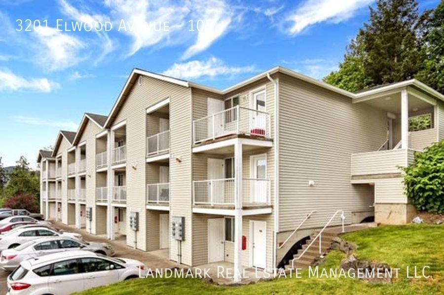 3201 Elwood Avenue 105, Bellingham, WA 98225 Landmark Real Estate Management LLC