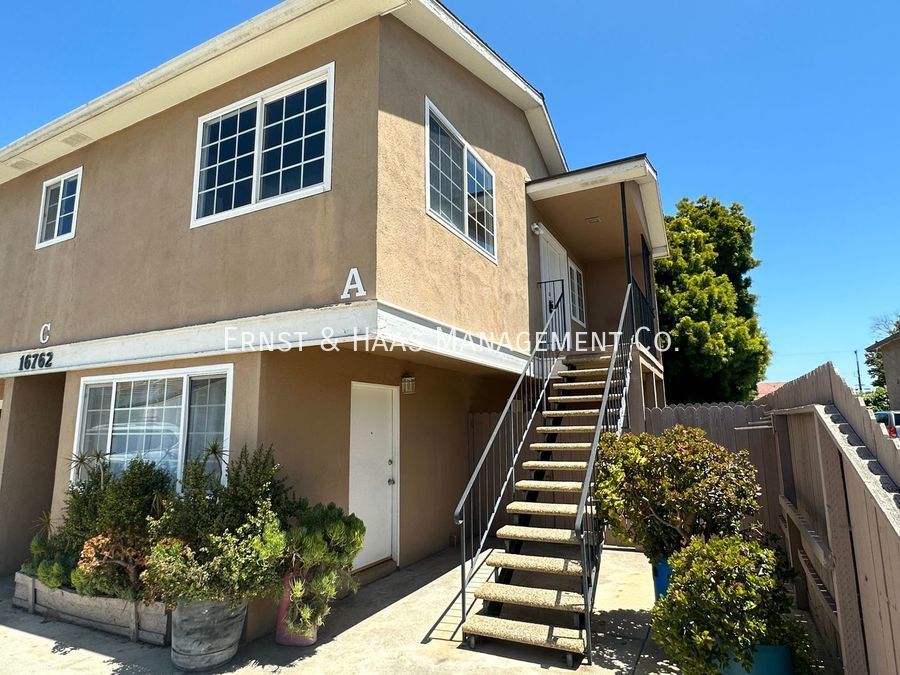 16762 Lynn Lane Apt A, Huntington Beach, CA 92649 Ernst & Haas