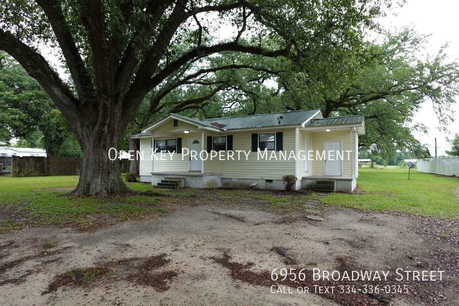 6956 Broadway Street, Grand Ridge, FL 32442 Open Key Property Management