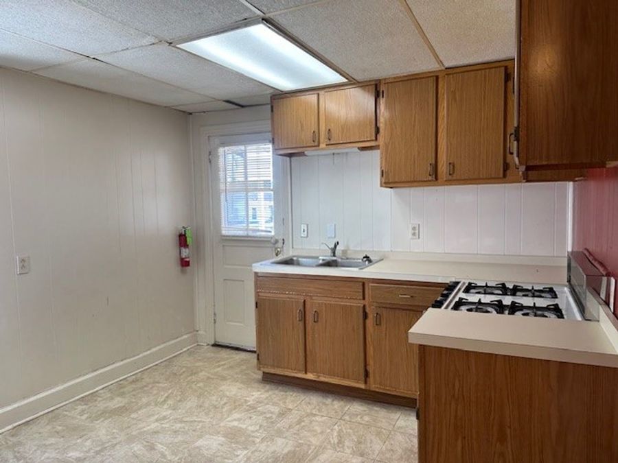 688 Market St 688 Market St 2, Lemoyne, PA 17043 Harrisburg