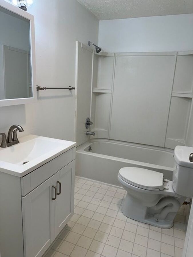 203 N Duke St, Hummelstown, PA 17036 Harrisburg Property Management Group