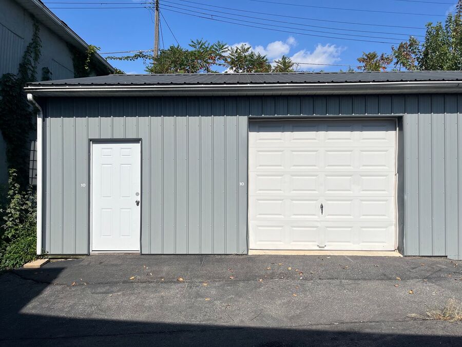 1611 Spruce Street Garage 10, Easton, PA 18042 SCHEDULE A SHOWING