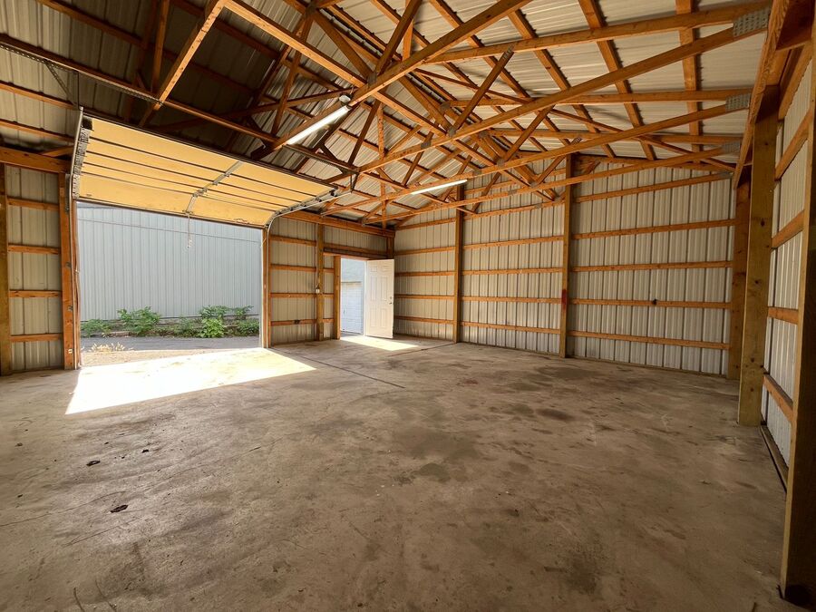 1611 Spruce Street Garage 10, Easton, PA 18042 SCHEDULE A SHOWING