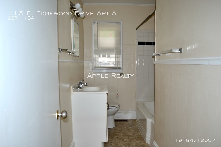 116 E. Edgewood Drive Apt A, Durham, NC 27704 Apple Realty