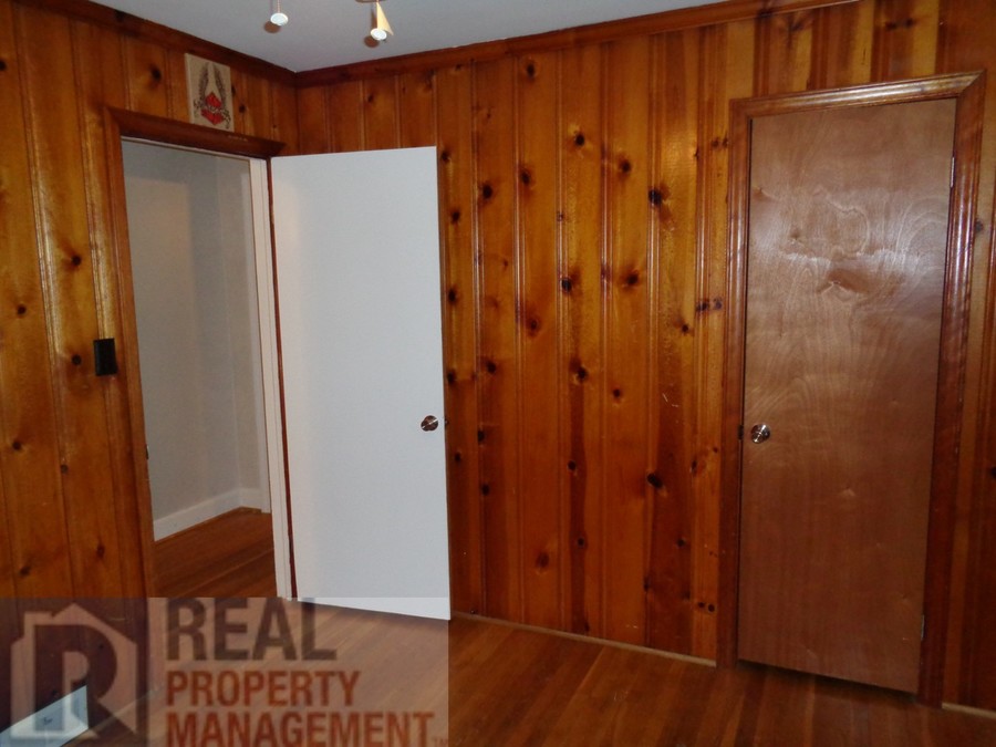718 Glenn Street, Kernersville, NC 27284 Real Property Management of the Triad