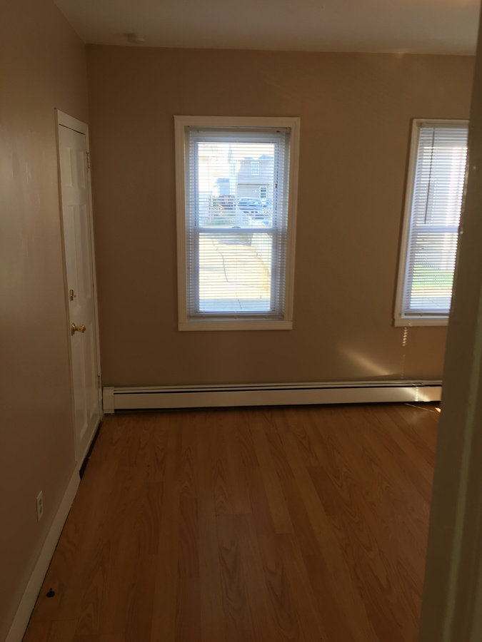 32 Gifford Street 1, Providence, RI 02909 Stonelink Property Management