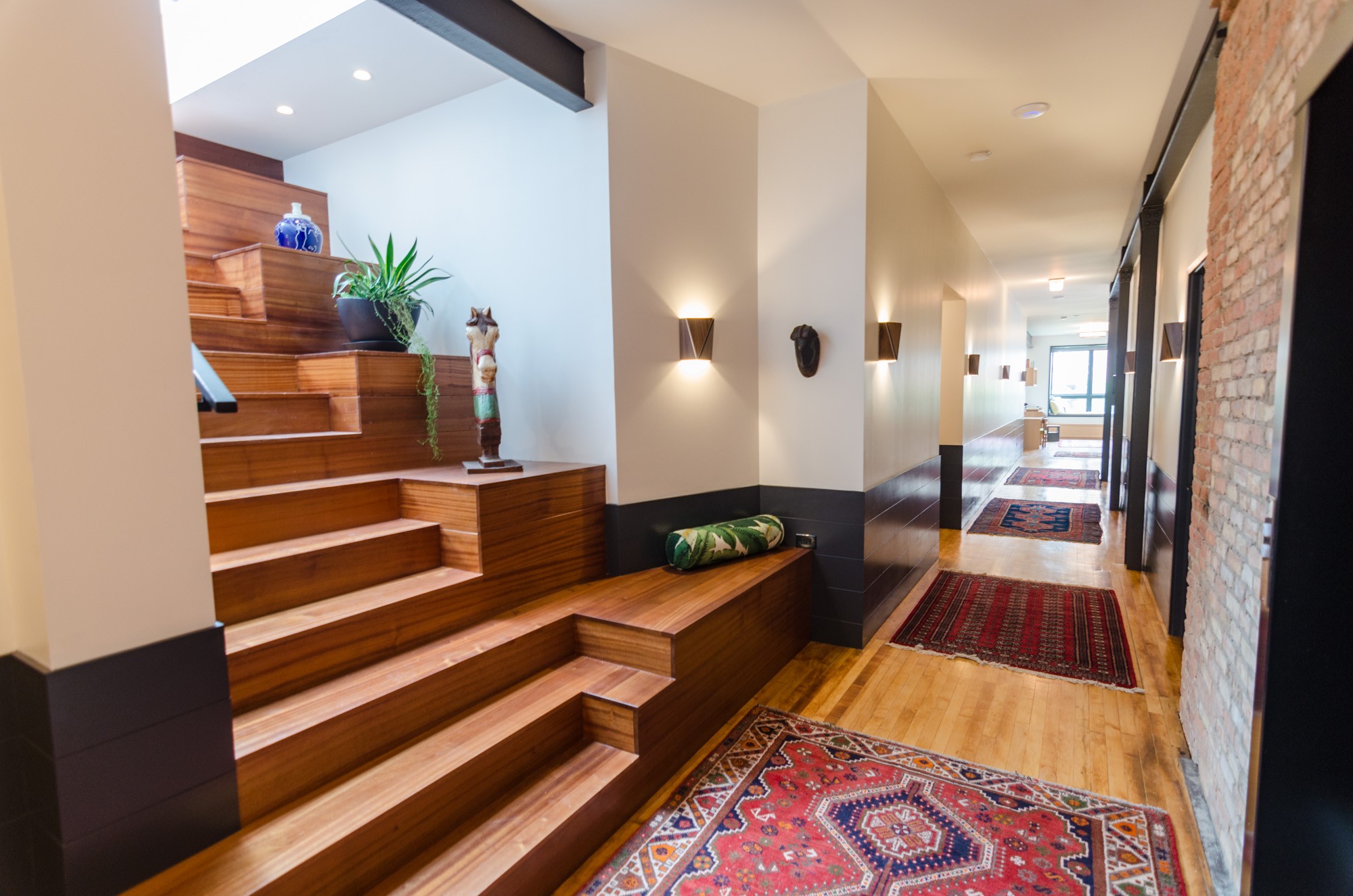 Publishing House Bed and Breakfast · Neighborhoods · Open