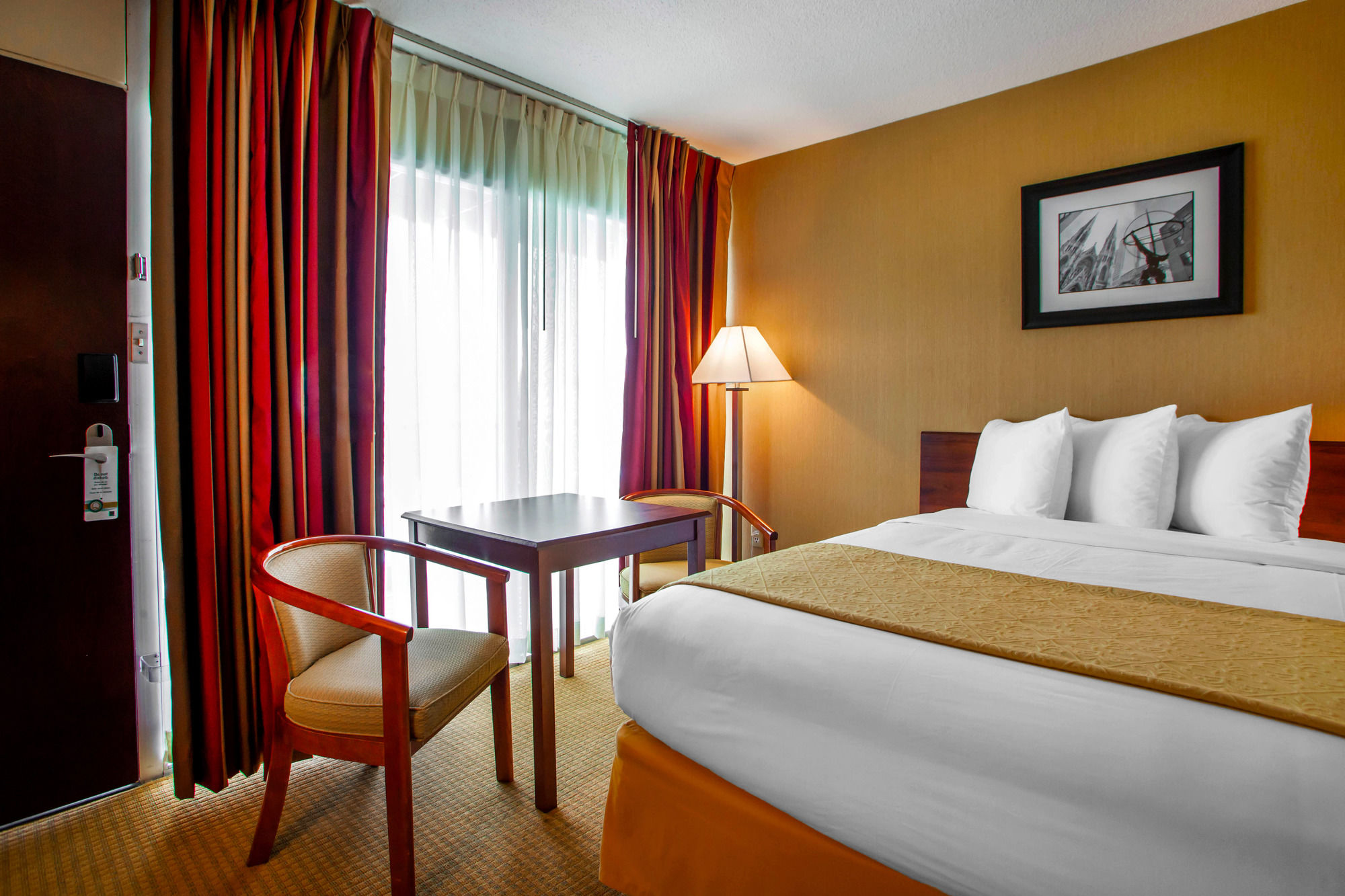 Lyndhurst Hotel Coupons for Lyndhurst, New Jersey