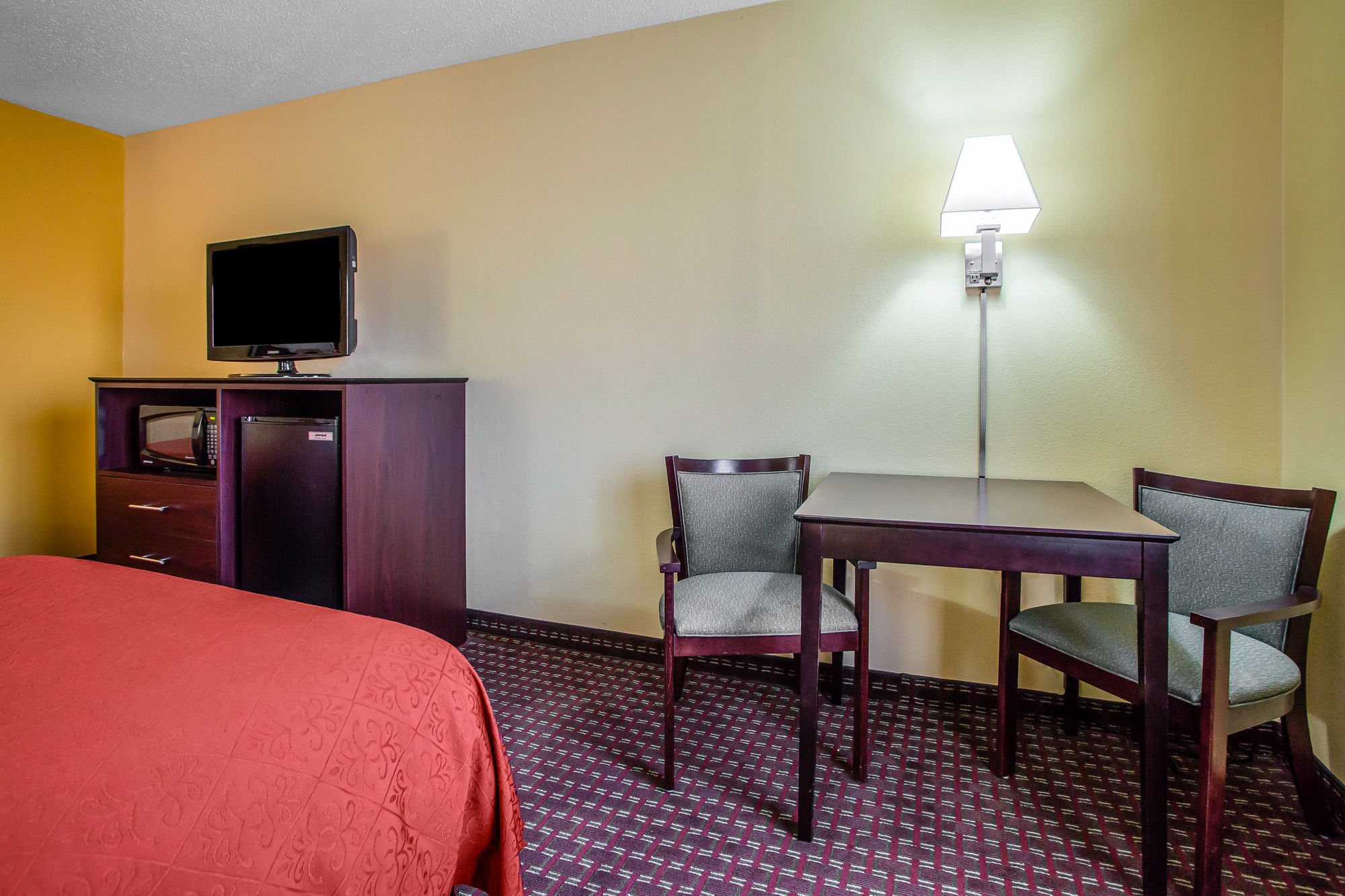 Mosinee Hotel Coupons for Mosinee, Wisconsin