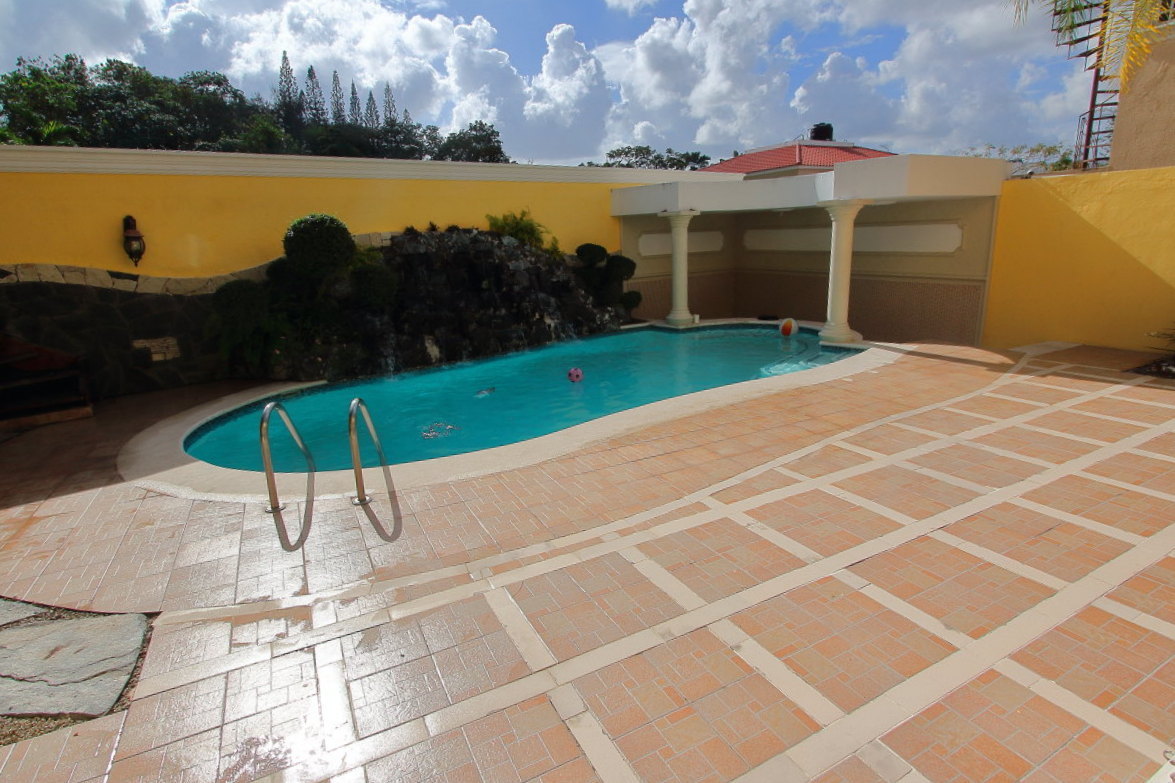 Casa en Venta o Alquiler con Piscina en Isabel Villas Golf and Country