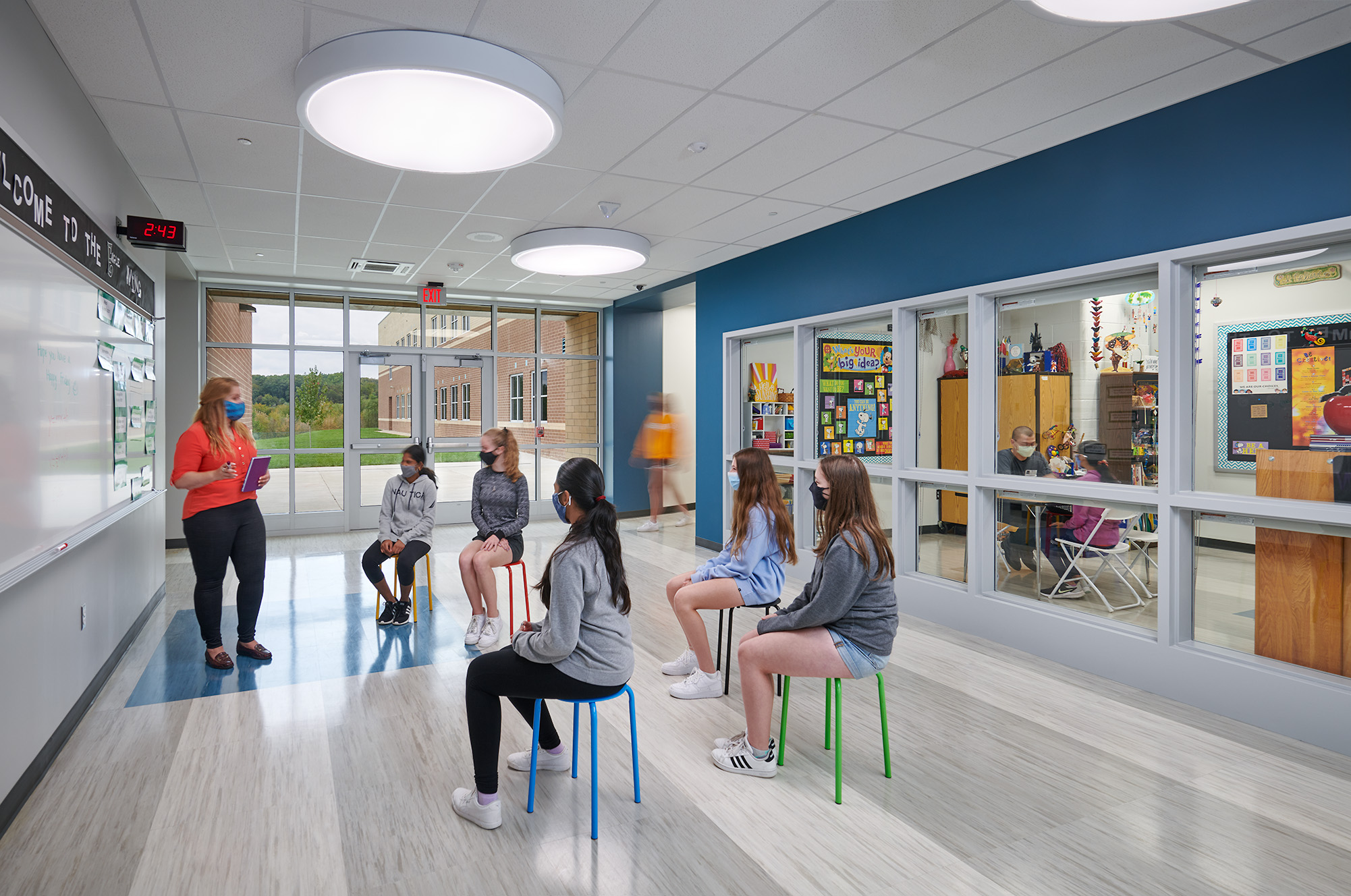 Project Spotlight Oakdale Middle School Addition Smolen • Emr