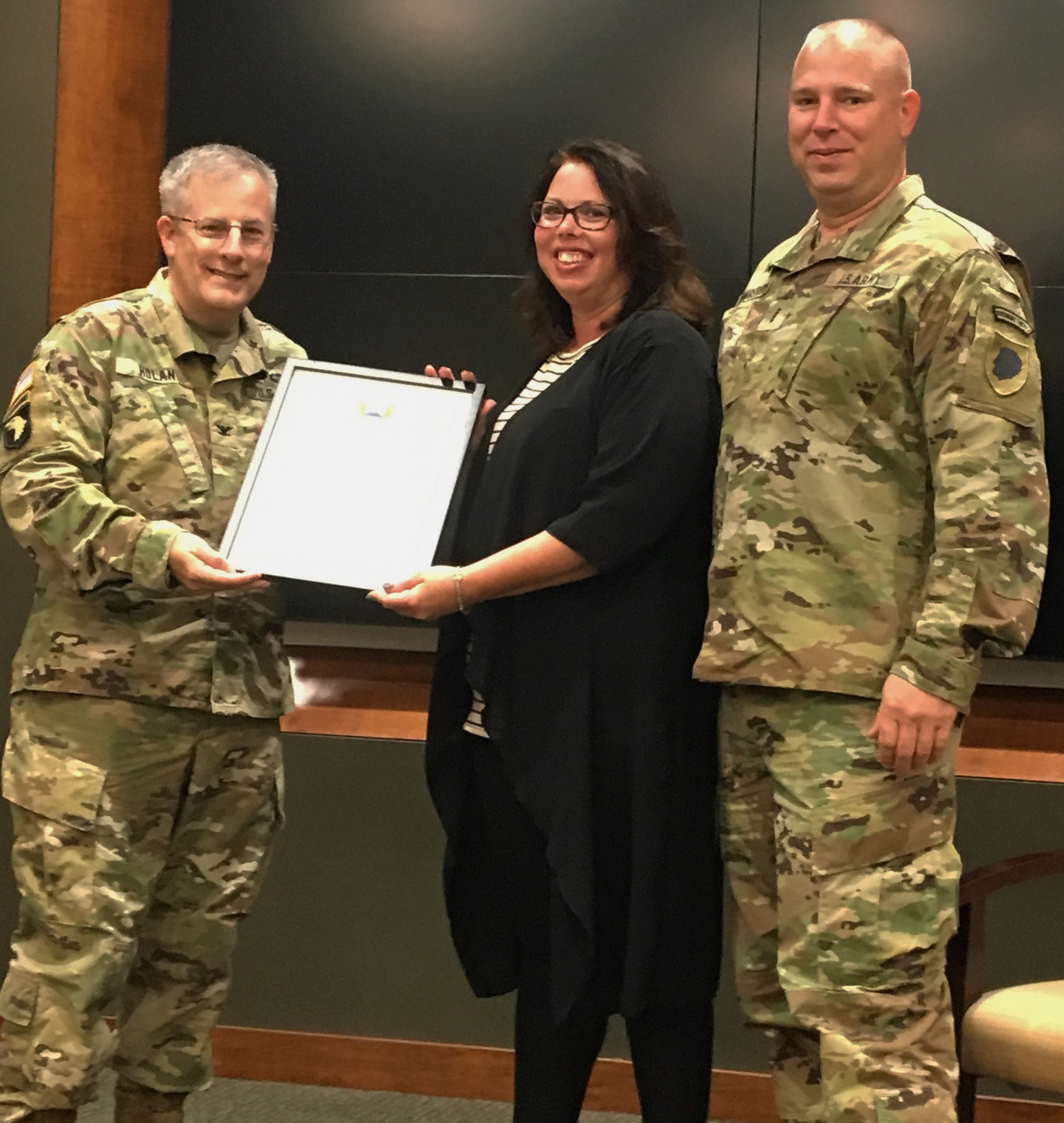 Arenzville Resident and Top Marksman Retires From Illinois Army