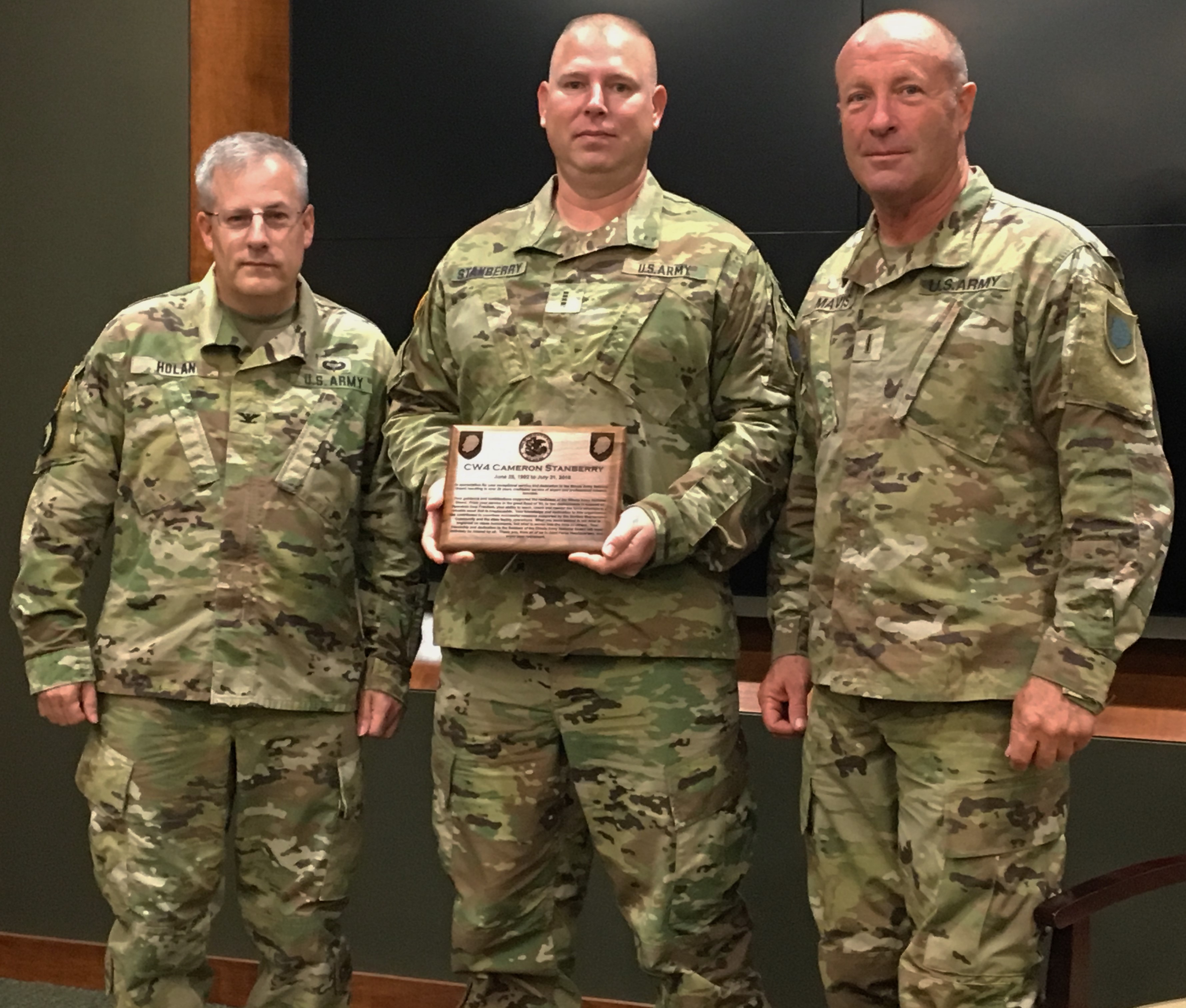 Arenzville Resident and Top Marksman Retires From Illinois Army