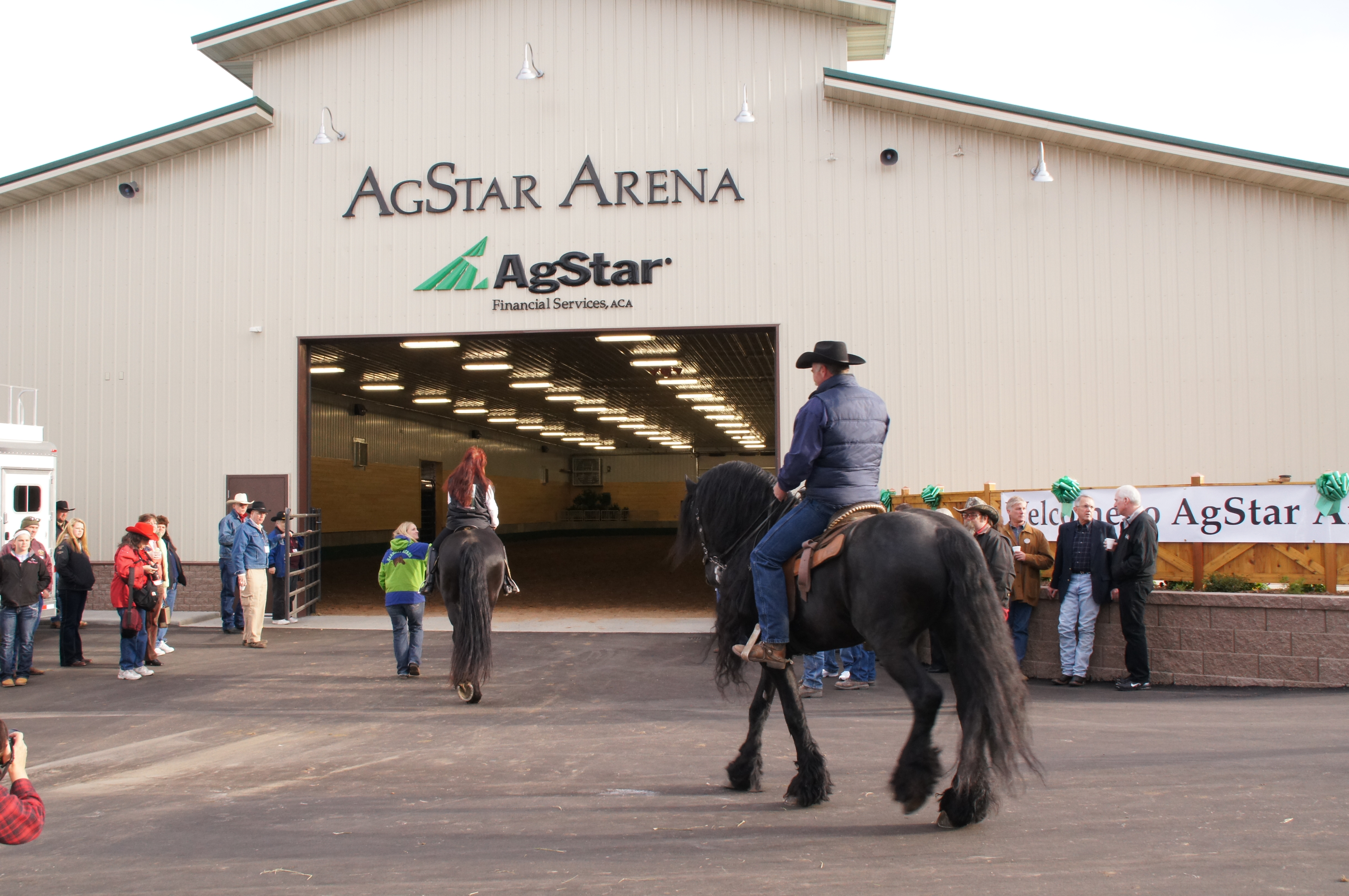 Minnesota State Fair Celebrates New AgStar Arena with Ribbon Cutting Ceremony
