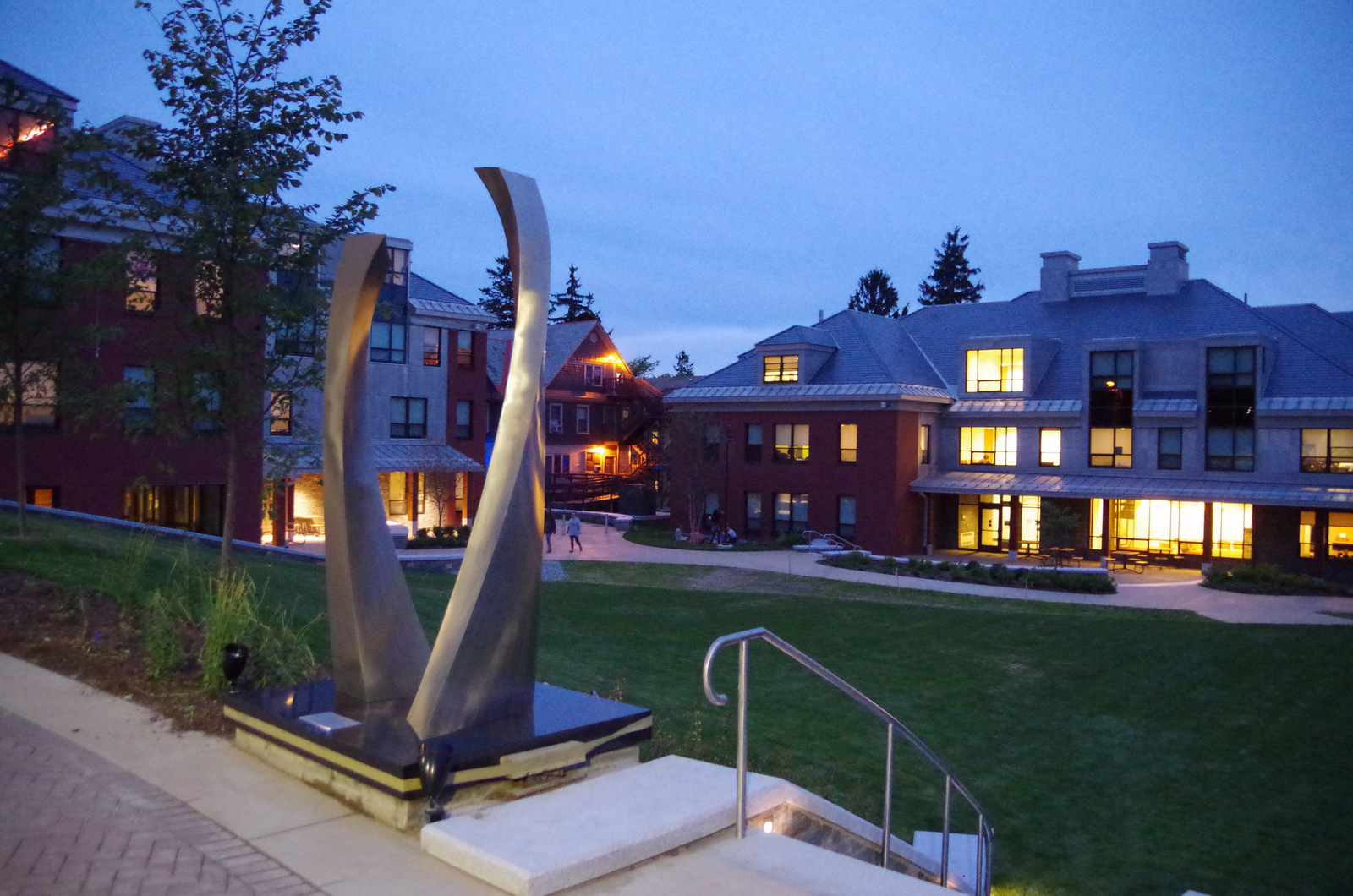 CBT Architects Completes First Residential Quadrangle for Champlain College