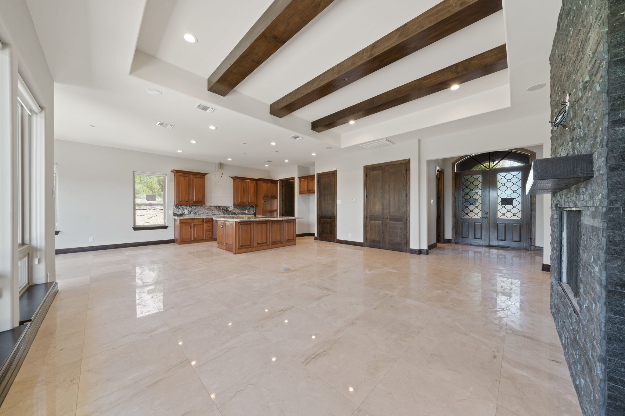 Online Auction Single Family Home, 22235 Scenic Loop Rd, San Antonio