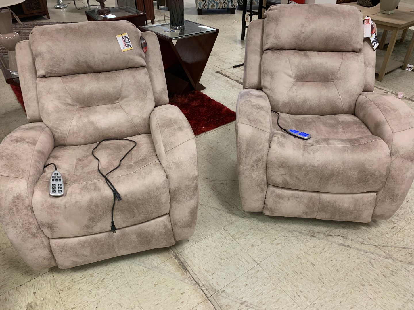 Furniture Store Showroom Online Auction in Indianapolis, IN Key Auctioneers