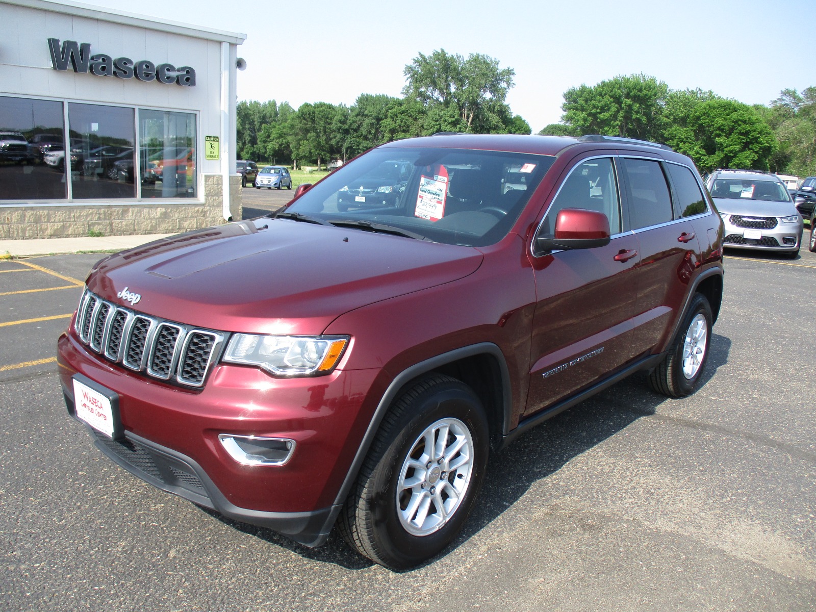 PreOwned 2020 Jeep Grand Cherokee Laredo Sport Utility in Waseca