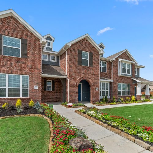 Featured Community Meet Heartland, SingleFamily Homes and Townhomes