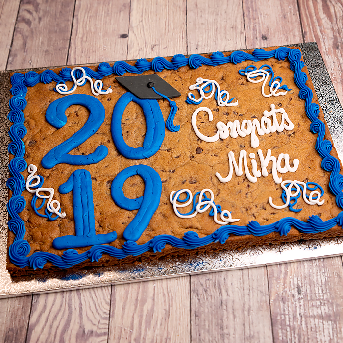 Grad Year Cookie Cake 14 Round, Grad Year Cookie Cake elé Cake Co.