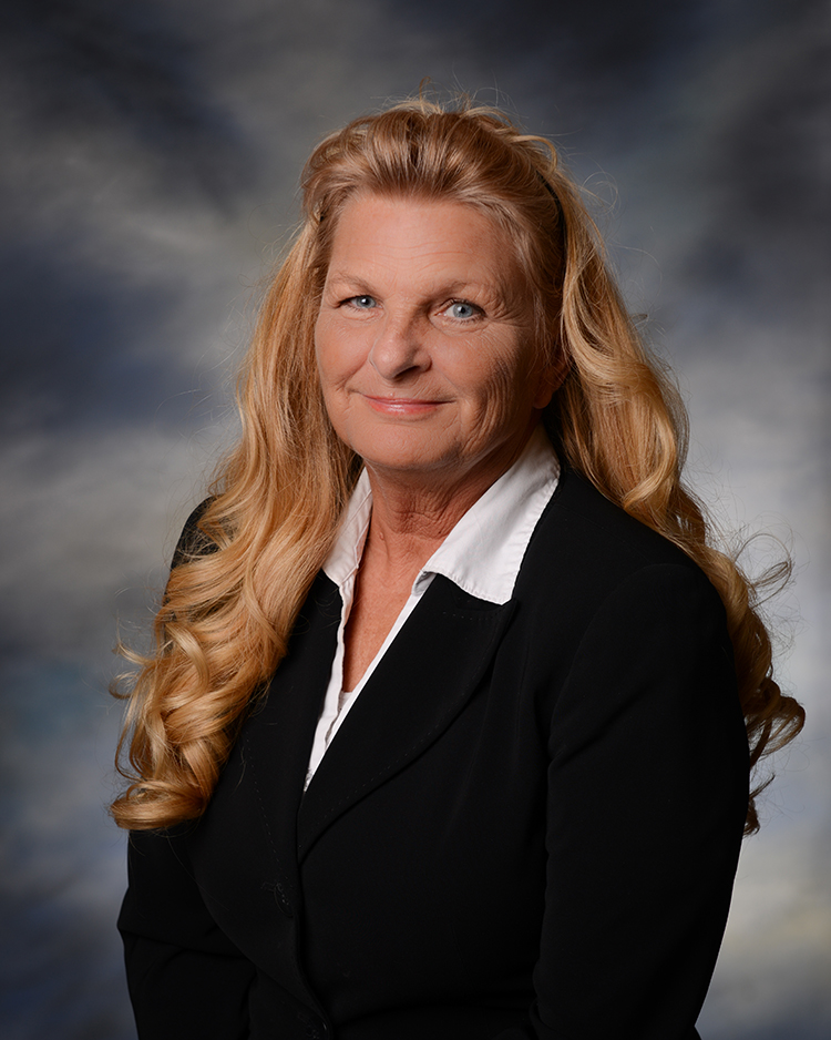 Agent Bio Fenton, MI Real Estate Legacy Realty Pros