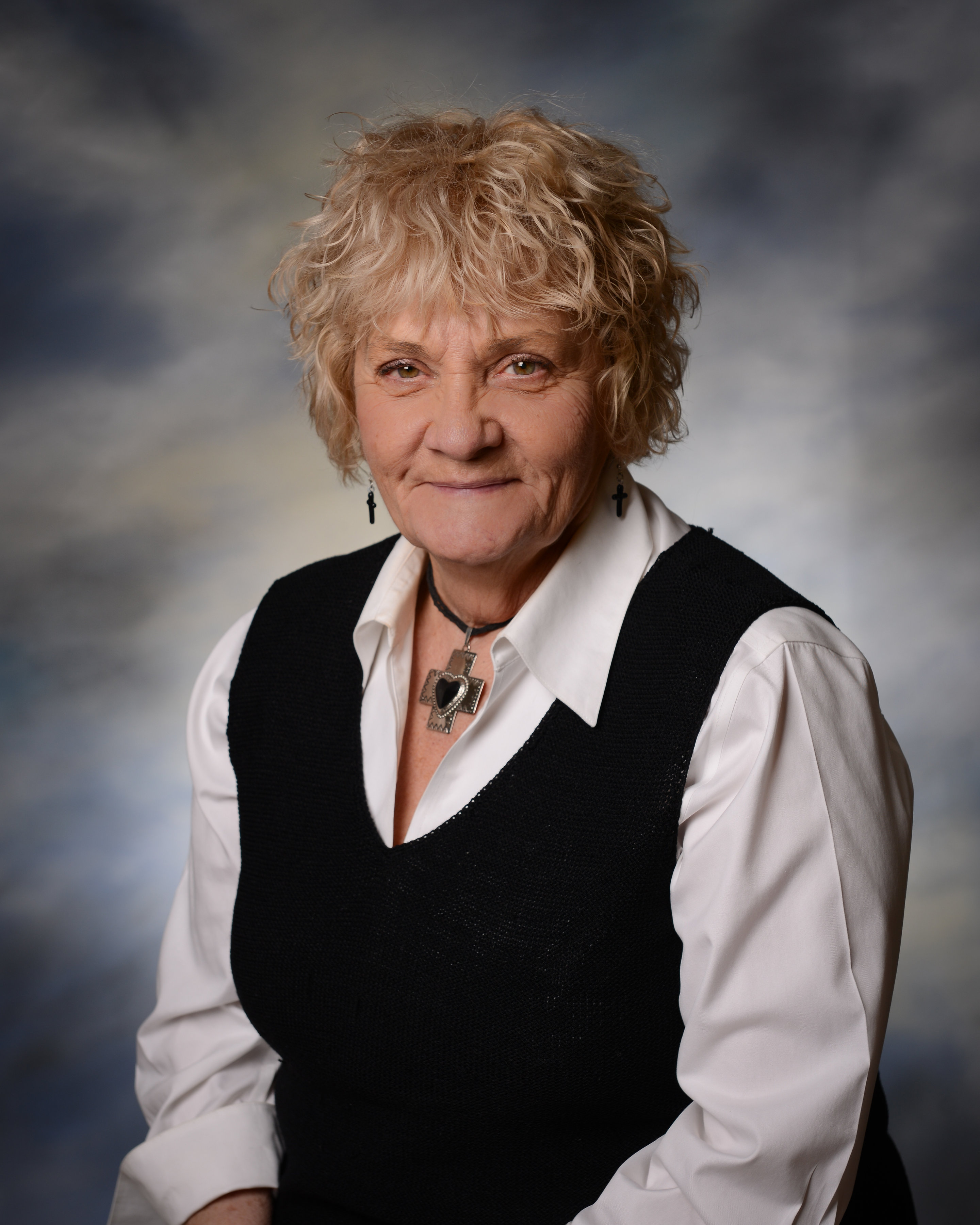 Agent Bio Fenton, MI Real Estate Legacy Realty Pros