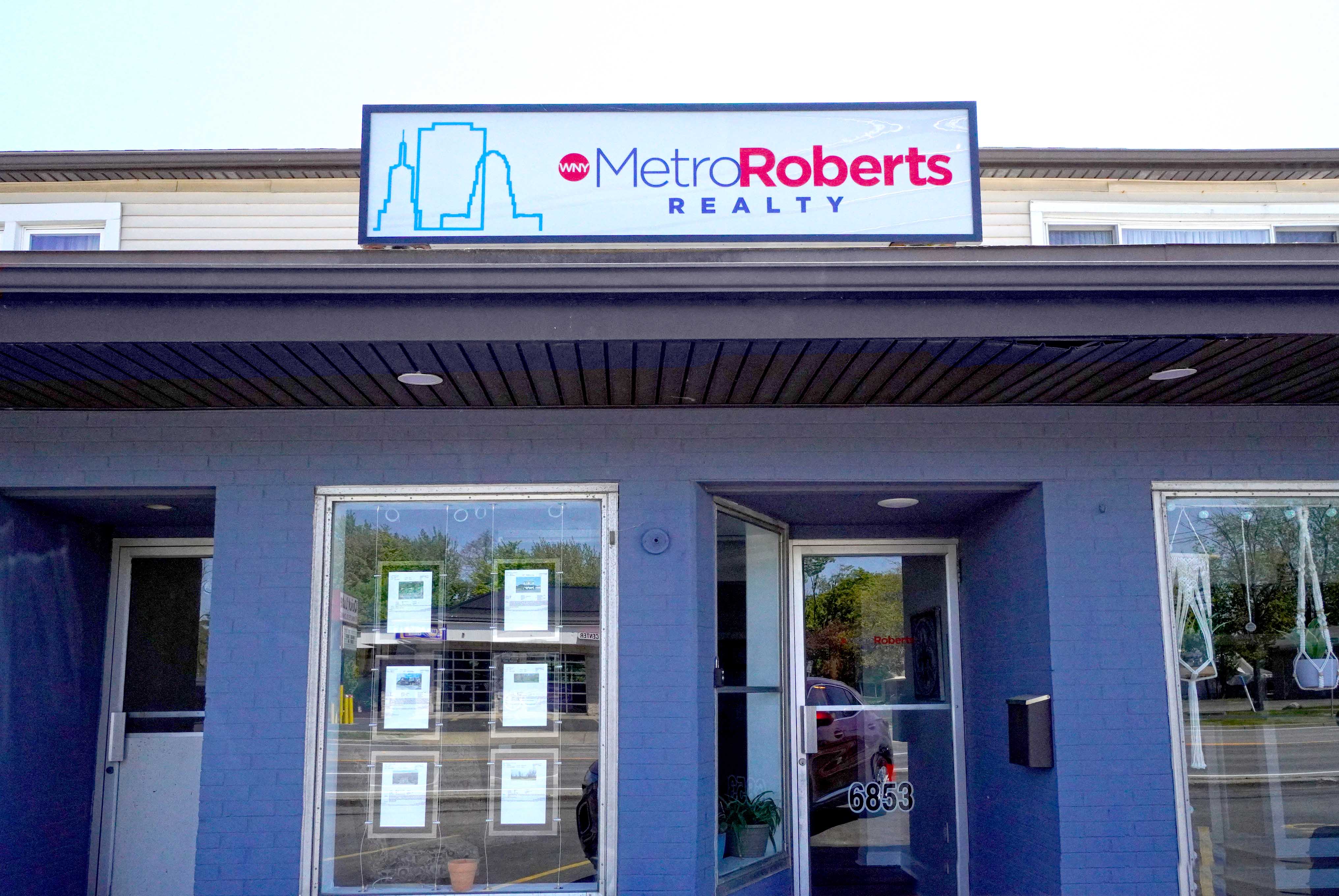 Meet the Team Homes for Sale in Buffalo NY by Metro Roberts, Realtor