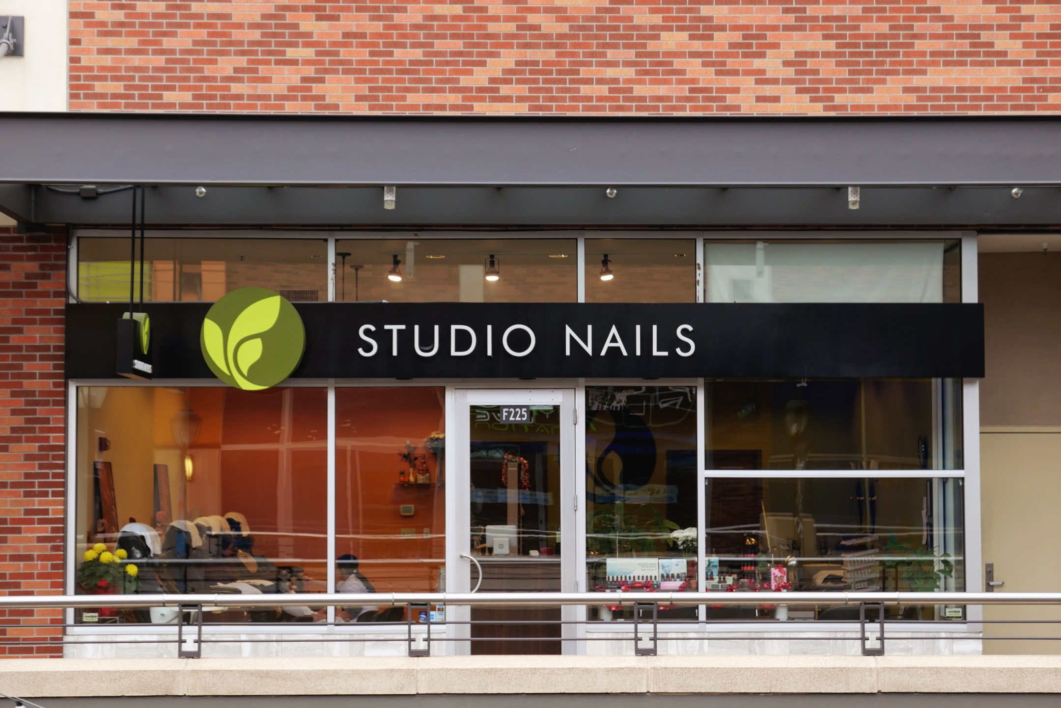 Studio Nails Redmond Town Center