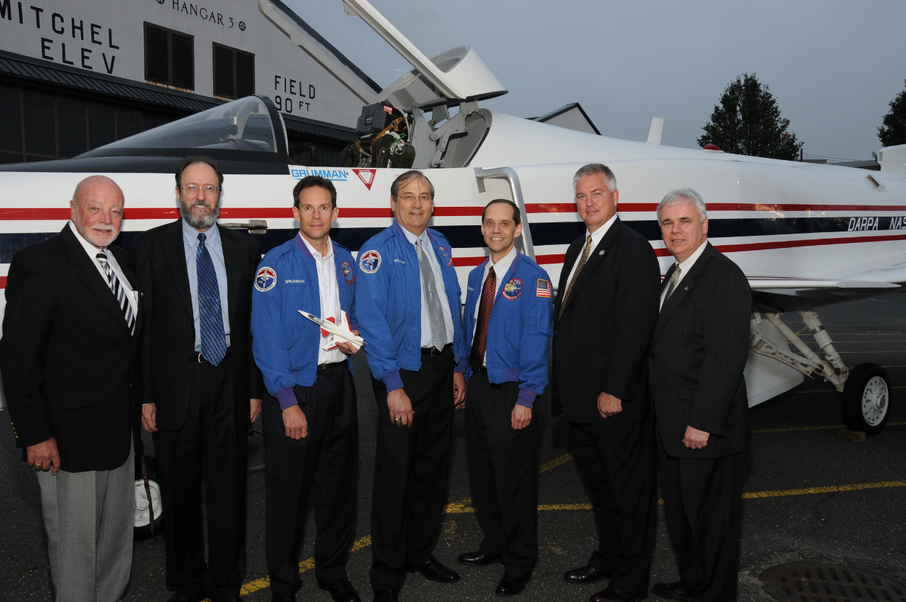 Photo Release Northrop Grumman, Cradle of Aviation Home X29