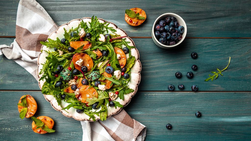 Grilled Peach Salad recipe