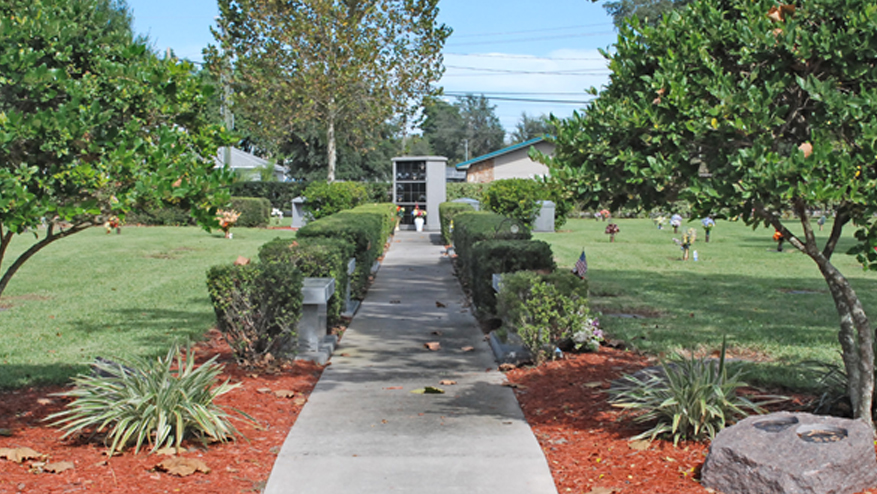 Tour Our Facilities Lakeland Funeral Home & Cremations