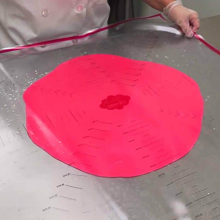Easy Fondant Rolling with the Pro Mat DecoPac