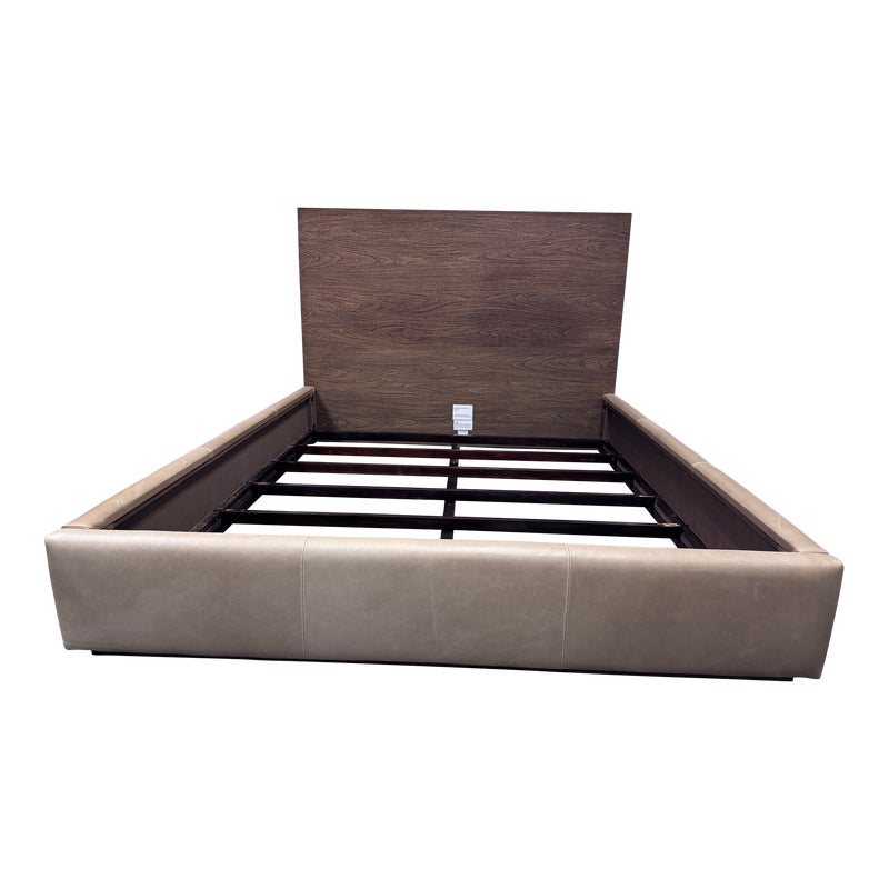 Brownstone Queen Size Laguna Bedframe. Original Price 6,250 Design